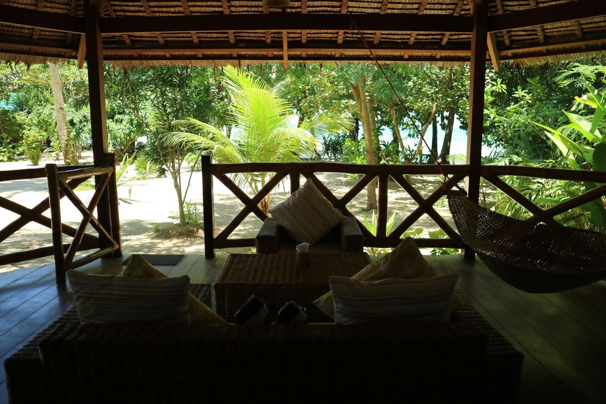 El Nido Mahogany Beach ภายนอก รูปภาพ